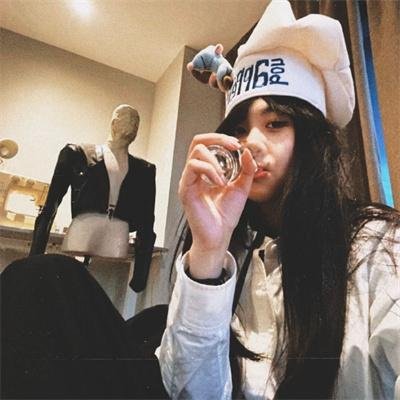 汪洋中的一条船